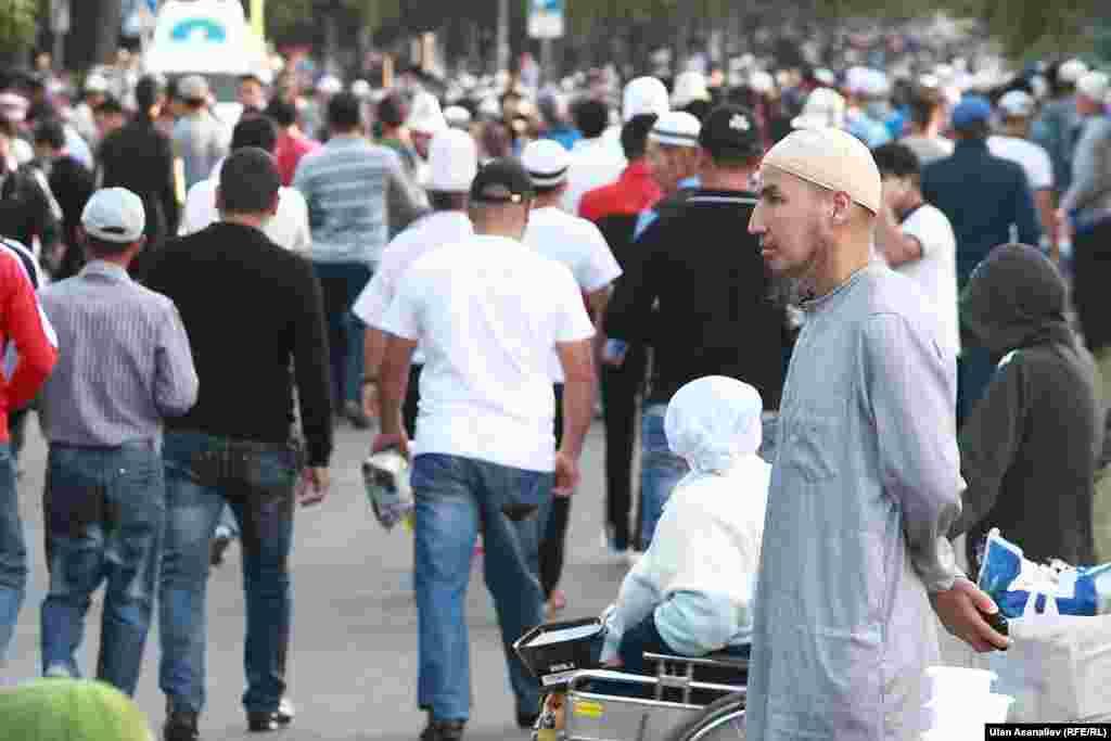 Ramadan namaz Bishkek Kyrgyzstan 29 July 2014 