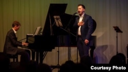 Оперный певец Сергей Иванчук на концерте до начала войны