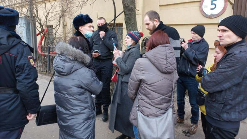 В Петербурге полиция задержала защитников исторического здания