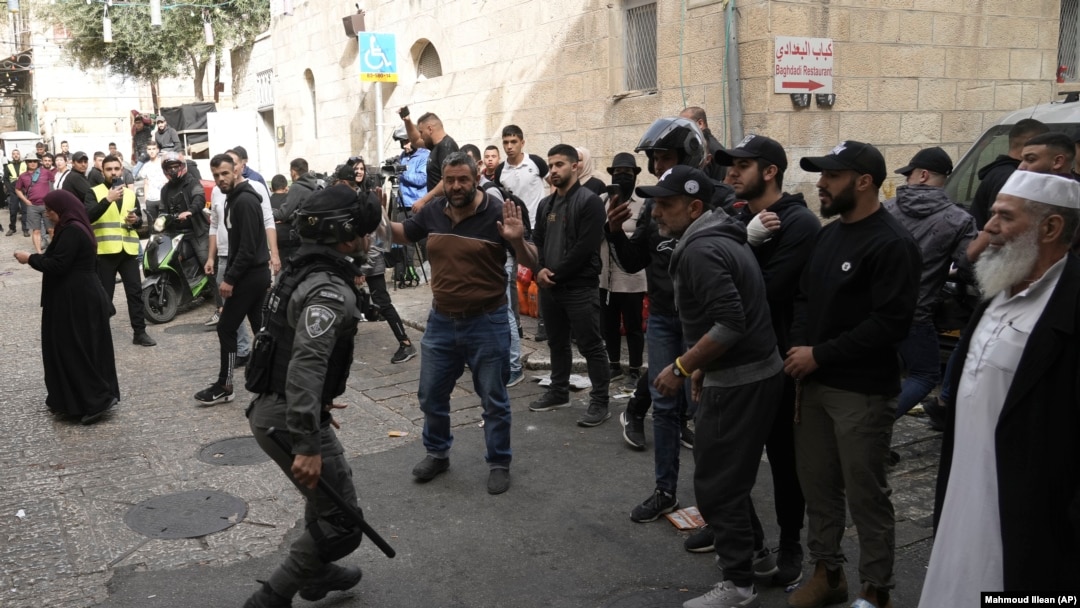 تصویری آرشیوی از درگیری‌ میان فلسطینی‌ها و پلیس اسرائیل در اورشلیم