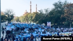 تظاهرات بر ضد امانوئل مکرون رییس جمهور فرانسه در کابل