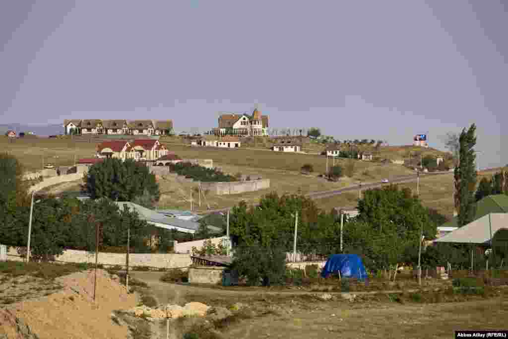 Aşıqlı kəndinin bir hissəsi.