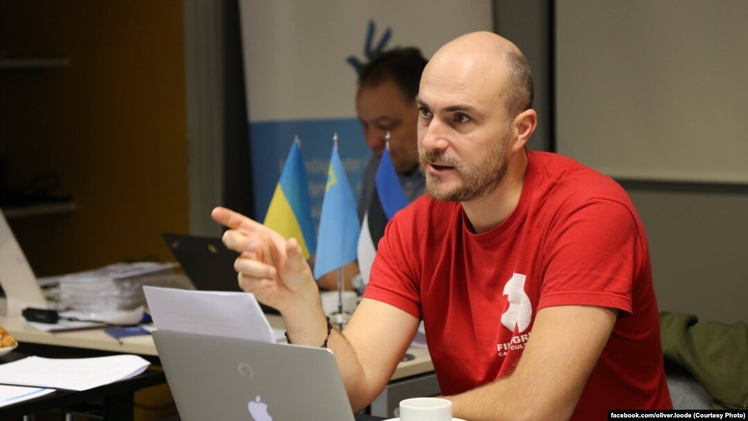 Оливер Лооде