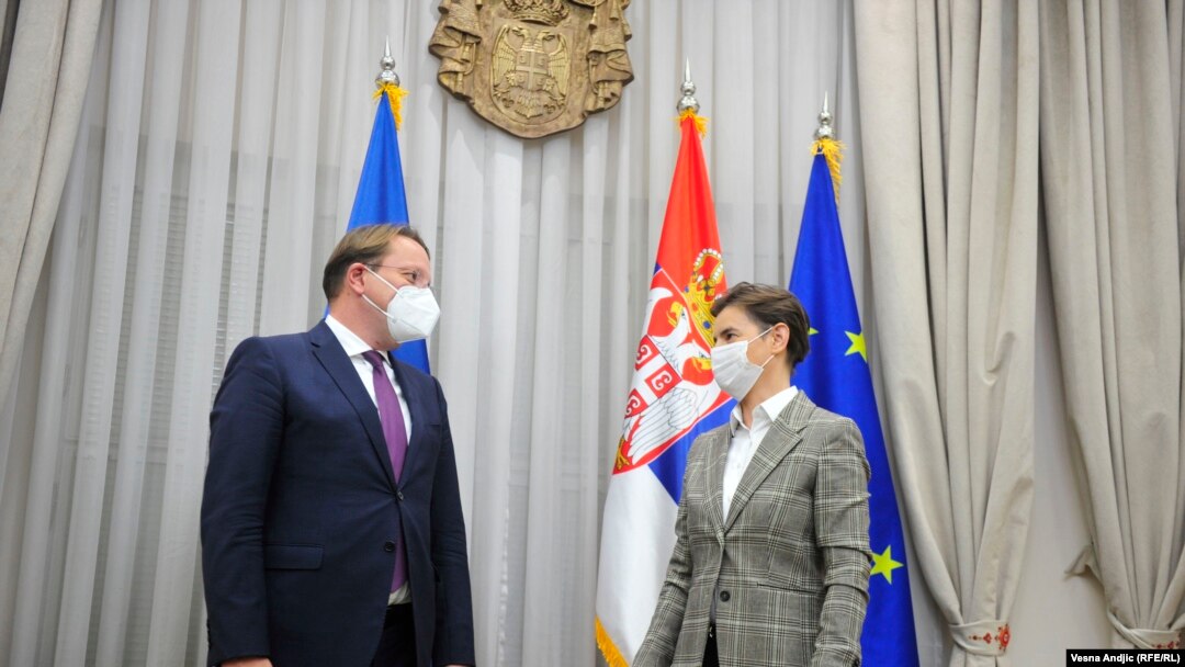 Evropski komesar za proširenje Oliver Varhelji i predsednica Vlade Srbije Ana Brnabić