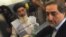 عبدالله هنگام رای دادن در دور اول انتخابات ریاست جمهوری