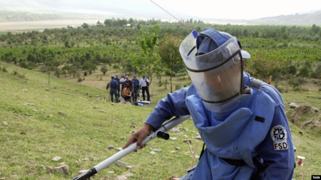 As late as 2004, Tajik authorities were still conducting demining operations in Rasht Valley.