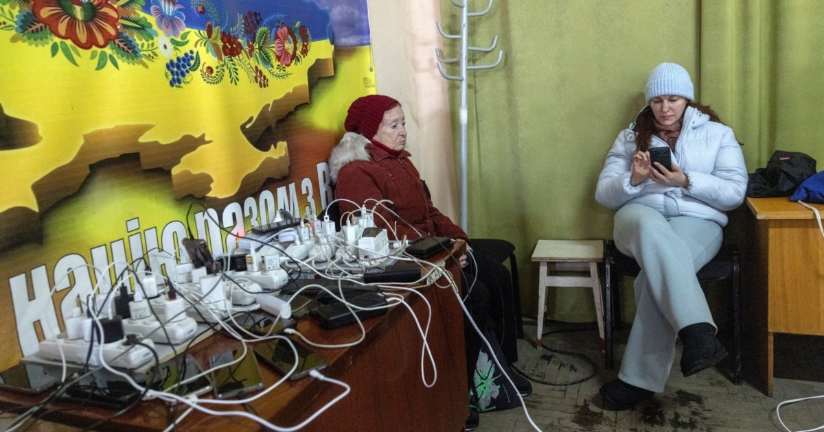 Zelenskyy Slams 'Cynical Terror' As Russian Attacks Cut Heat To Hundreds Of Thousands