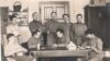 Ofițeri români prizonieri în Germania, la Krefeld; Gheorghe M. Ionescu primul din stânga, pe scaun