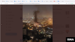 Na video snimku i fotografijama na društvenim mrežama vidi se dim koji se diže iznad zatvora Evin u Teheranu 15. oktobar 2022.