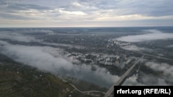 An aerial view of Rabnita and its metallurgical plant. (file photo)