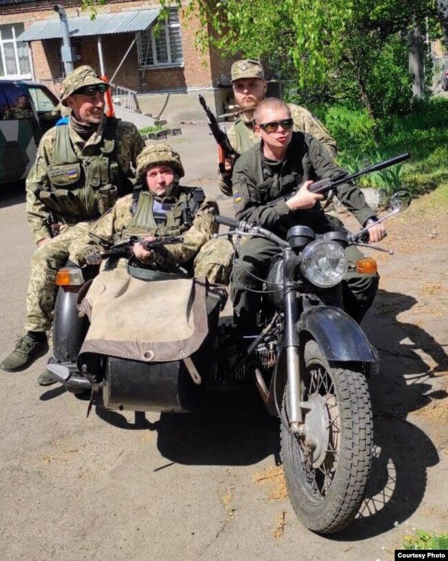 Сослуживцы Алексея Гиренко в Киевской области, весна 2022 года