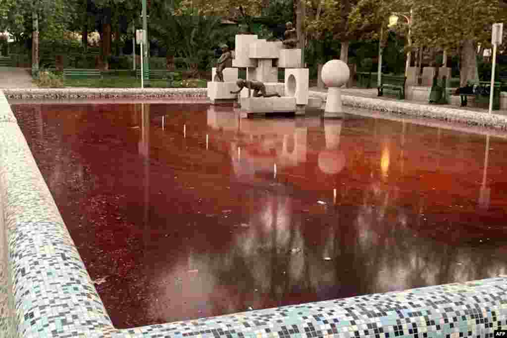An anonymous artist dyed the water in several Tehran fountains red as a sign of solidarity with protesters as demonstrations continued for the fourth week across Iran following the death in custody of a 22-year-old woman who was detained and allegedly beaten by the morality police.&nbsp;&nbsp;