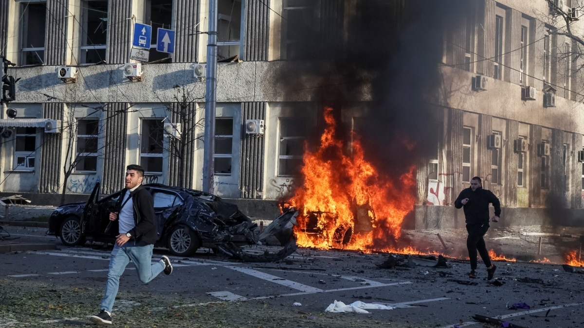 Video shows Ukrainian council member throw grenades at village meeting;  dozens injured