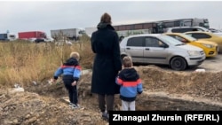 Москвичка Елена вместе с маленькими детьми и мужем бежала в Казахстан после того, как Кремль объявил военную мобилизацию