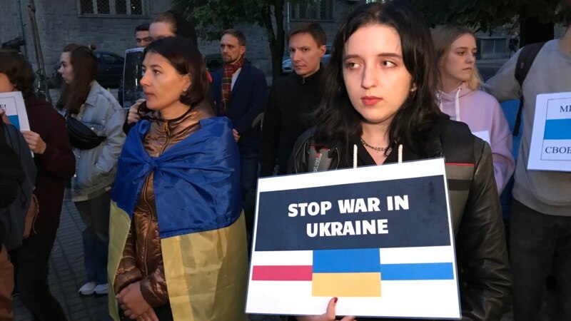 Ukrajina pozvala Srbiju da zaustavi pozive dobrovoljcima i zabrani Raša tudej