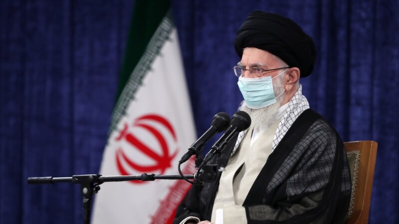 توصیه خامنه‌ای به مقامات: سیاست خارجی تحت تاثیر اعتراضات قرار نگیرد