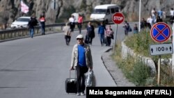 Ռուսաստանի քաղաքացիները Վրաստանի հետ սահմանին, արխիվ
