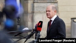 German Chancellor Olaf Scholz said on October 20 that a price cap "carries the risk that producers will then sell their gas elsewhere, and we Europeans will end up with less gas instead of more." (file photo)