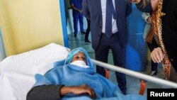 Povrijeđena osoba u bolnici nakon što je brod potonuo kod grčkog ostrva Lezbos, Grčka, 6. oktobra 2022.