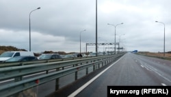 Пробка на въезде в Керчь перед Крымским мостом, Крым, 9 октября 2022 года