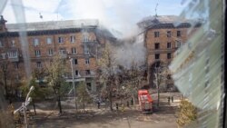 O rachetă lansată de ruși în centrul orașului Zaporojie a rupt un bloc în două. Trei persoane au murit