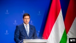 Gulyás Gergely Miniszterelnökséget vezető miniszter a kormányinfón a Miniszterelnöki Kabinetiroda épületében 2022. október 13-án