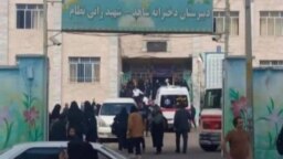 مدرسه شاهد اردبیل که دانش‌آموزان آن مورد حمله نیروهای امنیتی قرار گرفتند.