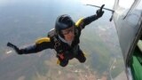 BOSNIA-SKYDIVER/