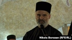 Paroh Šćepanović: Djeca izložena "sadržajima LGBT propagande i ideologije"