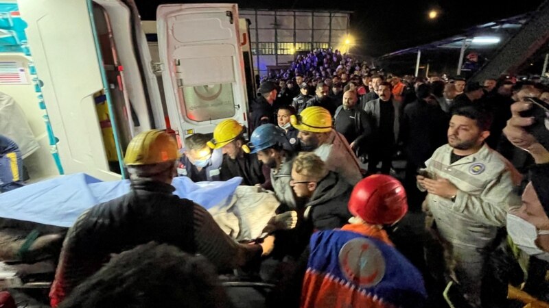 Первые лица Грузии выразили соболезнования в связи аварией на угольной шахте в Турции