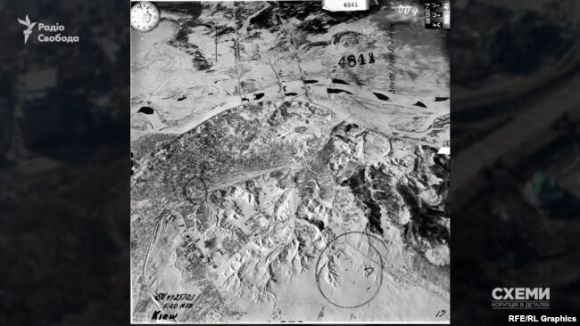 Олексіївський люнет, ймовірно, зображений на фото, зробленому німецьким пілотом Олексіївський люнет, ймовірно, зображений на фото, зробленому німецьким пілотом