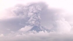 На Балі вивергається вулкан – рівень небезпеки підняли до максимального (відео)