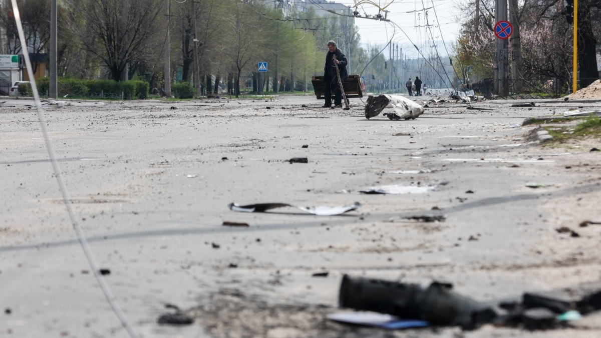 Очільник Луганської ОВА повідомляє про шістьох загиблих і бої на околицях Сєвєродонецька