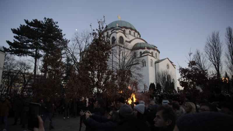 Liturgije i paljenje badnjaka SPC-a uprkos antikorona merama 