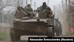 Rusiya qüvvələri Mariupol yaxınlığında