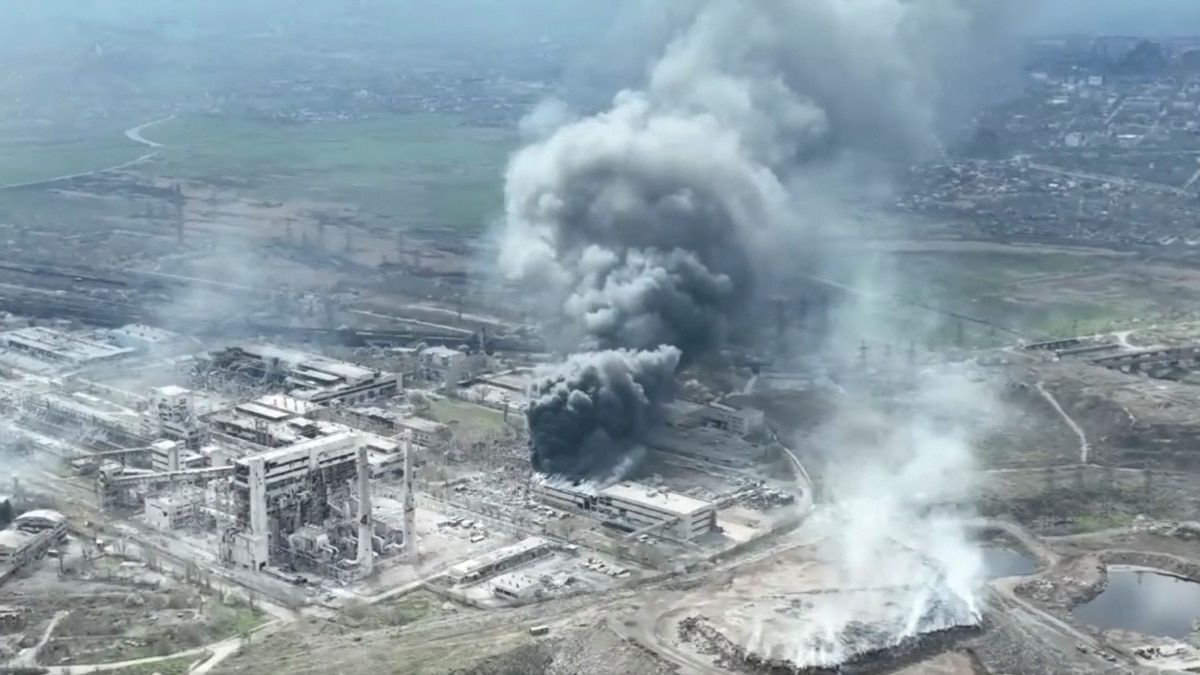 Ukrainian Foreign Ministry Calls For 'Urgent' Evacuation Of Civilians Trapped At Mariupol Steel Complex - Vimarsana News