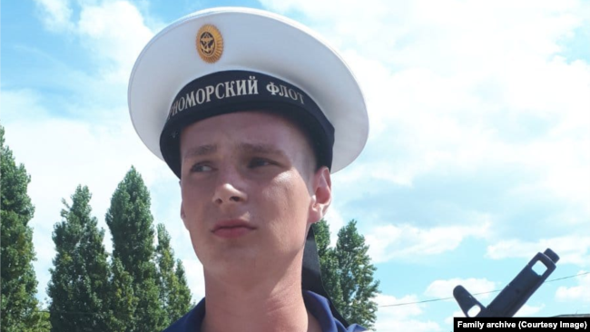 Леонид Савин