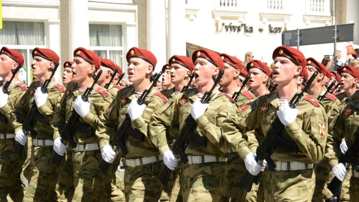 У Криму в селищі Новоозерне створено російський мобілізаційний центр – ГУР