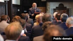 Netherlands - Armenian Prime Minister Nikol Pashinian speaks at Clingendael Institute in The Hague, May 11, 2022.