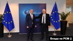 Македонскиот премиер Димитар Ковачевски и потпретседателот на Европската комисија и висок претставник на ЕУ за надворешни работи и безбедносна политика, Жозеп Борел