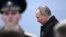 Орус президенти Владимир Путин Жеңиш күнүнө арналган парадда, Москва, 9-май 2022-жыл.