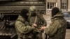 "Тащат даже у сослуживцев". Российская армия и мародерство