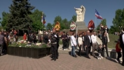 Manifestanți la Comrat cu panglica „Sf. Gheorghe”: „Mă simt parte a lumii sovietice”