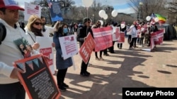 Dozens of people took part in a February 22 protest outside the White House. The demonstrators called on the Biden administration to end the ban on former IRGC conscripts from entering the United States.