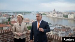 Ursula von der Leyen, az Európai Bizottság elnöke és Orbán Viktor miniszterelnök Budapesten 2022. május 9-én