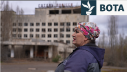 Ish-banorja e Pripjatit kthehet në shtëpi 40 vjet pas katastrofës së Çernobilit
