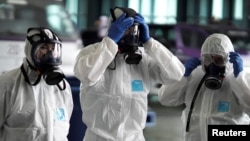 Medicii clujeni nu cred că tânăra care a aterizat marți de la Varșovia ar fi infectată cu coronavirus, dar o țin izolată, preventiv, 14 zile, în spitalul de boli infecțioase 