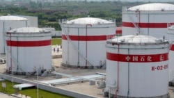 Oil tanks are seen at a Sinopec refinery in Hefei, China. (file photo)