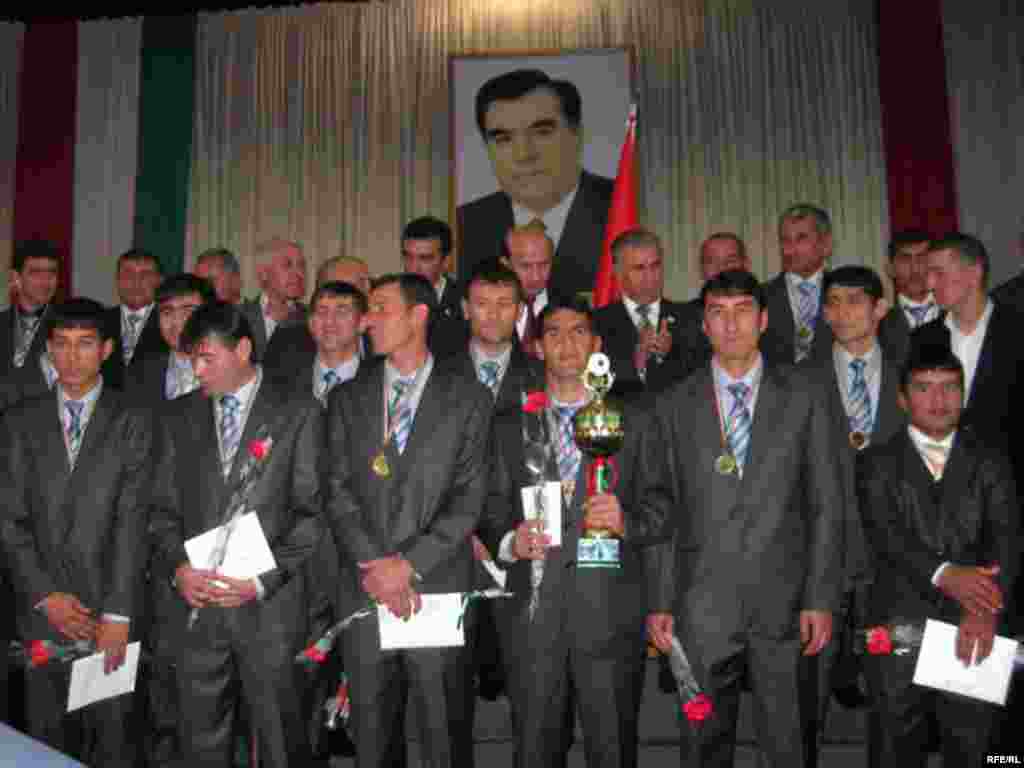 Тақдими ҷоиза ба "Вахш" #16