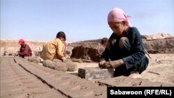 دبیرکل سازمان ملل از کودکان کار به عنوان یک نمونه از قربانیان بردهدداری مدرن نام برده است.